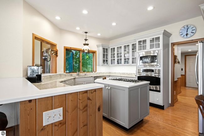 3485 N West Torch Lake Dr, House other with 5 bedrooms, 4 bathrooms and null parking in Kewadin MI | Image 24
