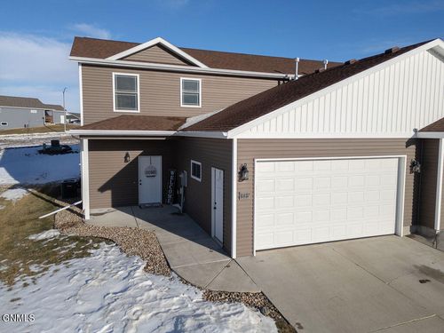 6937 Butler Loop, Lincoln, ND, 58504-9028 | Card Image