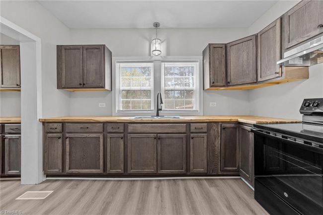1813 S Scales St, House other with 3 bedrooms, 1 bathrooms and null parking in Reidsville NC | Image 17