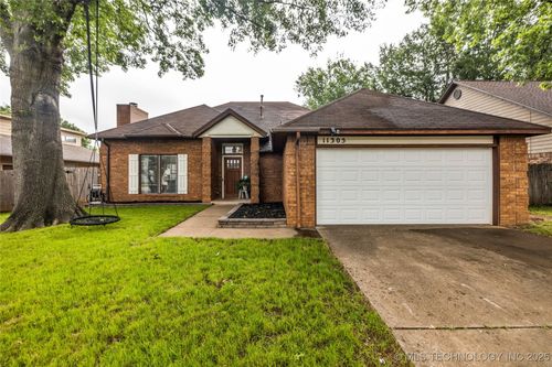 11305 S 108th East Ave, Bixby, OK, 74008-2852 | Card Image