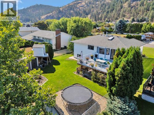 325 Mctavish Rd, Kelowna, BC, V1V1P2 | Card Image