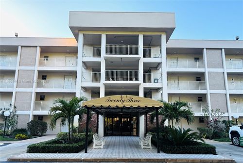 apt-206-2601 Course Dr, Pompano Beach, FL, 33069-3960 | Card Image
