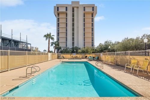 809-3930 University Center Dr, Las Vegas, NV, 89119-7271 | Card Image