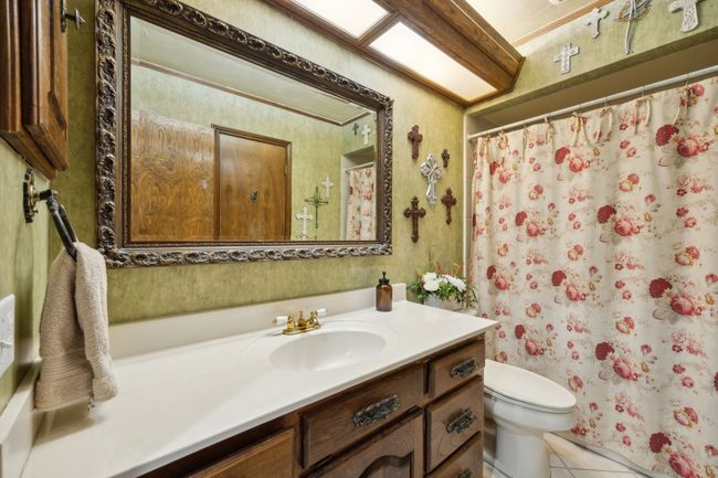 Full Bath with Custom Paint and Oversized Mirror | Image 20