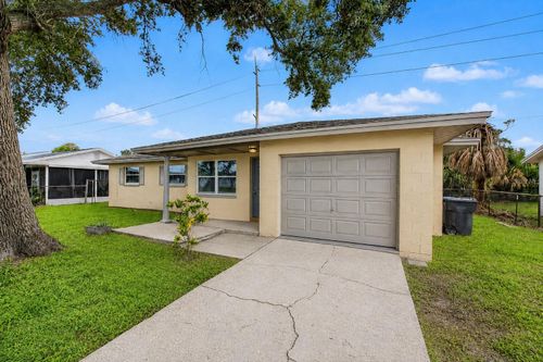 5608 12th Ave S, Tampa, FL, 33619-3756 | Card Image