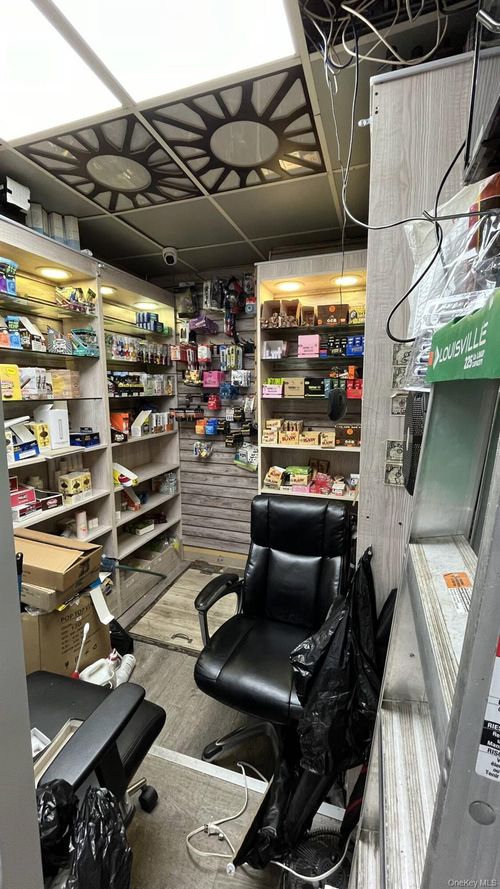 2028 3rd Ave, New York, NY, 10029-2802 | Card Image