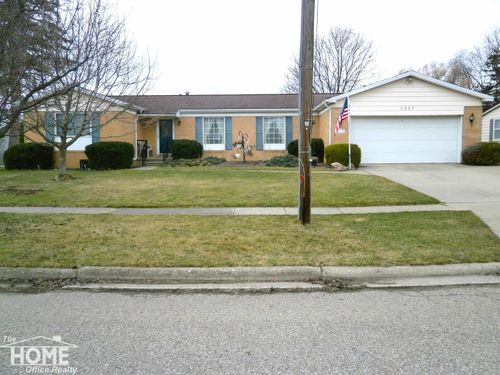 1327 Summit St, Owosso, MI, 48867-1871 | Card Image