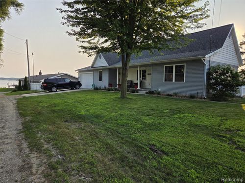 243 Ruddiman Dr, North Muskegon, MI, 49445-2731 | Card Image