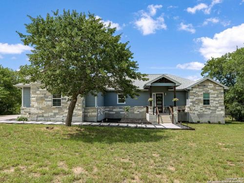 315 Log Cabin Way, Poteet, TX, 78065-4826 | Card Image