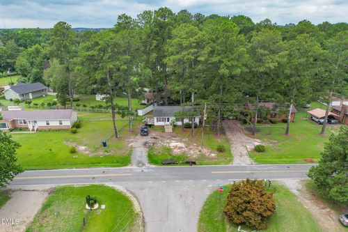 2812 Cemetery Rd, Sanford, NC, 27332-6848 | Card Image