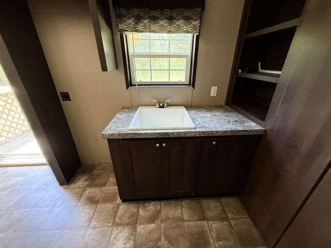 1069 Lucas Ridge Ln, House other with 4 bedrooms, 2 bathrooms and null parking in Waverly TN | Image 28