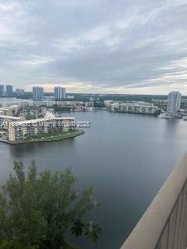 APT-2003 - 18151 Ne 31 St Ct, Condo with 1 bedrooms, 2 bathrooms and null parking in Aventura FL | Image 12