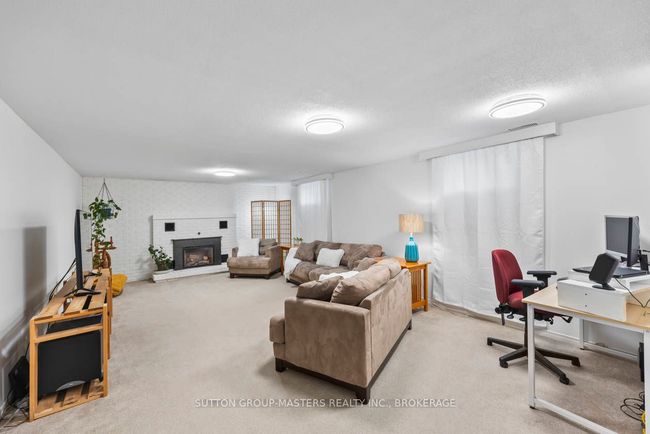 984 Ambleside Cres, House other with 5 bedrooms, 3 bathrooms and 2 parking in Kingston ON | Image 29