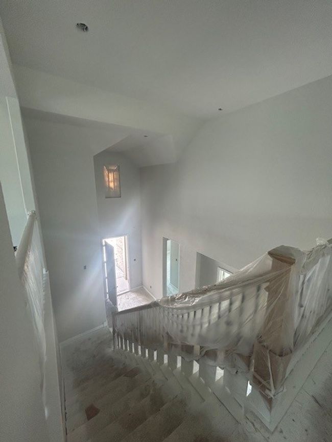Entryway & stairway with soaring ceiling | Image 7