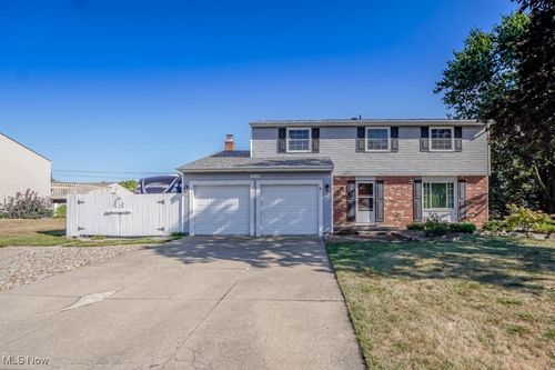1659 King Dr, Uniontown, OH, 44685-9531 | Card Image