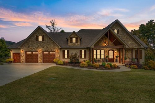 531 Kestrel Ln, Chattanooga, TN, 37419-4400 | Card Image