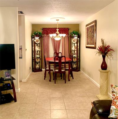 E8 - 4507 9 Th Street W, Condo with 2 bedrooms, 2 bathrooms and null parking in Bradenton FL | Image 3