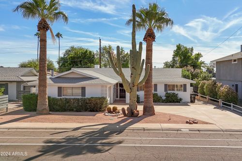 8413 E Jackrabbit Road, Scottsdale, AZ, 85250 | Card Image