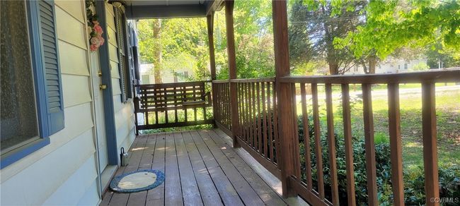 Covered Front Porch | Image 4