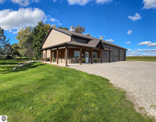 1025 Reed Road, Sterling, MI, 48659 | Card Image