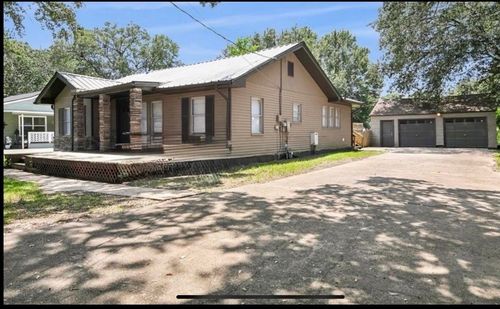 3165 Charles Ave, Groves, TX, 77619-4106 | Card Image