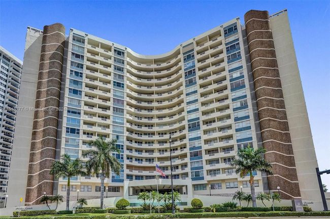 APT-1709 - 3180 S Ocean Dr, Condo with 2 bedrooms, 2 bathrooms and null parking in Hallandale Beach FL | Image 67