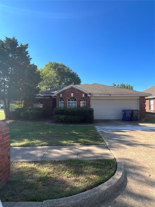 1001 Ridgecrest Dr, Mckinney, TX, 75069-7970 | Card Image