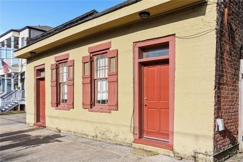 a-827 6th St, New Orleans, LA, 70115-1029 | Card Image