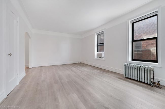 6C - 50 43 Rd Ave, Home with 0 bedrooms, 1 bathrooms and null parking in Woodside NY | Image 5