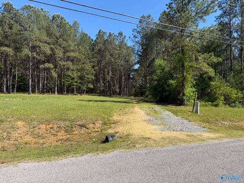 89 Golden Pond Rd, Ashville, AL, 35953-4576 | Card Image
