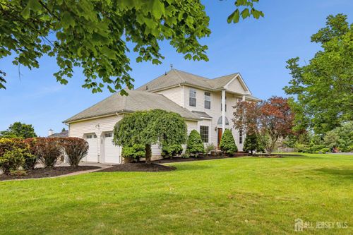 5 Abate Ct, Somerset, NJ, 08873-7353 | Card Image