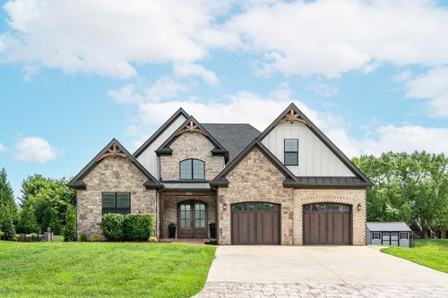 942 Leander Dr, Forest, VA, 24551-2196 | Card Image