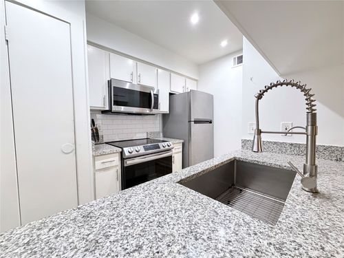 110-4837 Cedar Springs Rd, Dallas, TX, 75219-1216 | Card Image
