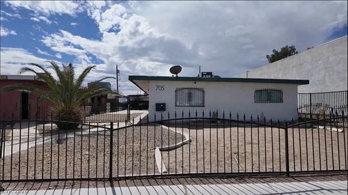 4-705 Morgan Ave, Las Vegas, NV, 89106-3464 | Card Image
