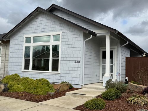 438 Cheney Loop, Central Point, OR, 97502-2533 | Card Image