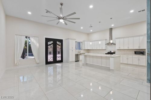 1202 S Rancho Dr, Las Vegas, NV, 89102-2219 | Card Image