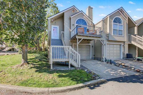 372 Glenn St, Ashland, OR, 97520-1773 | Card Image