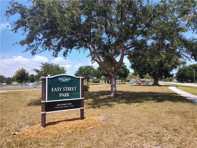 509 Futch Way, Home with 0 bedrooms, 0 bathrooms and null parking in Sebastian FL | Image 4