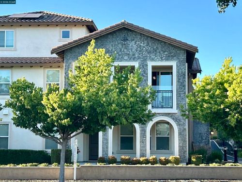 3373 Central Pkwy, Dublin, CA, 94568-4857 | Card Image