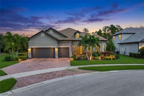 9527 Curlew Dr, NAPLES, FL, 34120-1996 | Card Image