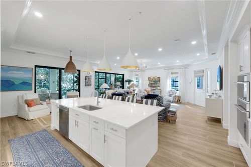 unit-11102-2472 Breakwater Way, NAPLES, FL, 34112-5990 | Card Image