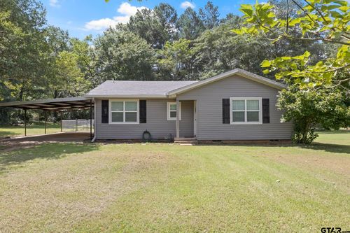 655 Daingerfield St, Pittsburg, TX, 75686-2124 | Card Image