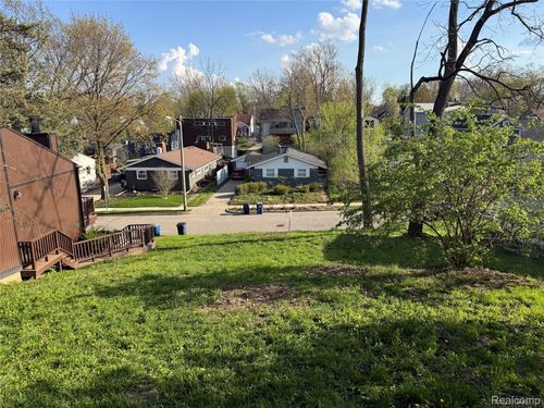 1808 Orchard St, Ann Arbor, MI, 48103-4121 | Card Image