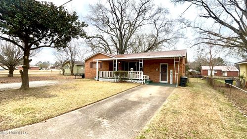 203 Pearl Dr, Pearl, MS, 39208-4518 | Card Image
