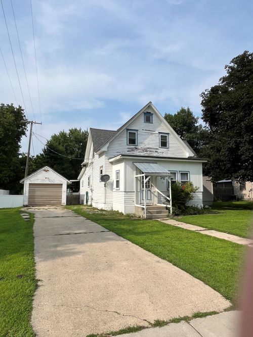 130 Linden St, Dawson, MN, 56232-2311 | Card Image