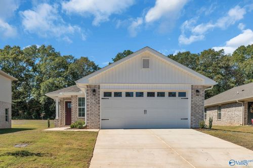 15386 Lapwing Cv, Athens, AL, 35611-4508 | Card Image