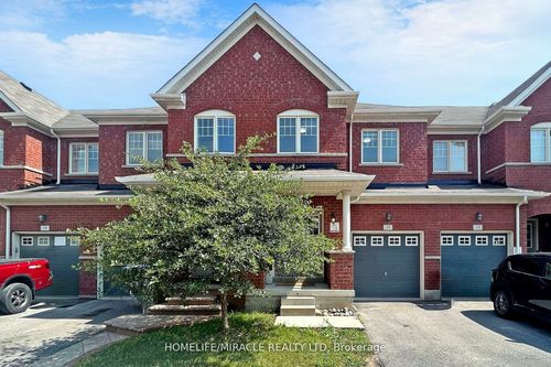 15 Masseyfield St, Brampton, ON, L6P3E1 | Card Image