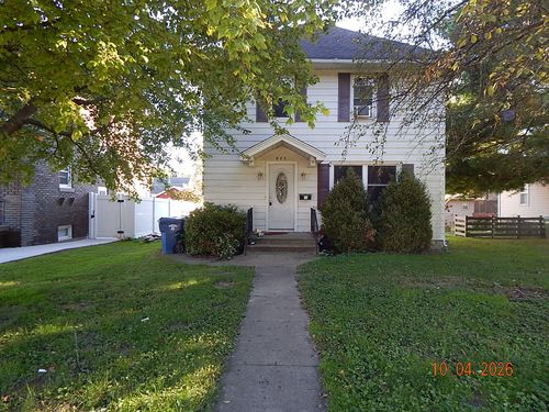 845 3rd Ave S, Clinton, IA, 52732-4426 | Card Image