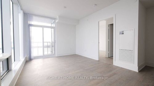 5405-10 York St, Toronto, ON, M5J0E1 | Card Image