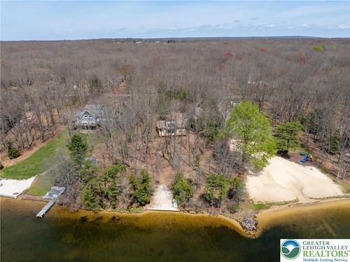 355 Bear Creek Lake Dr, Jim Thorpe, PA, 18229-2819 | Card Image